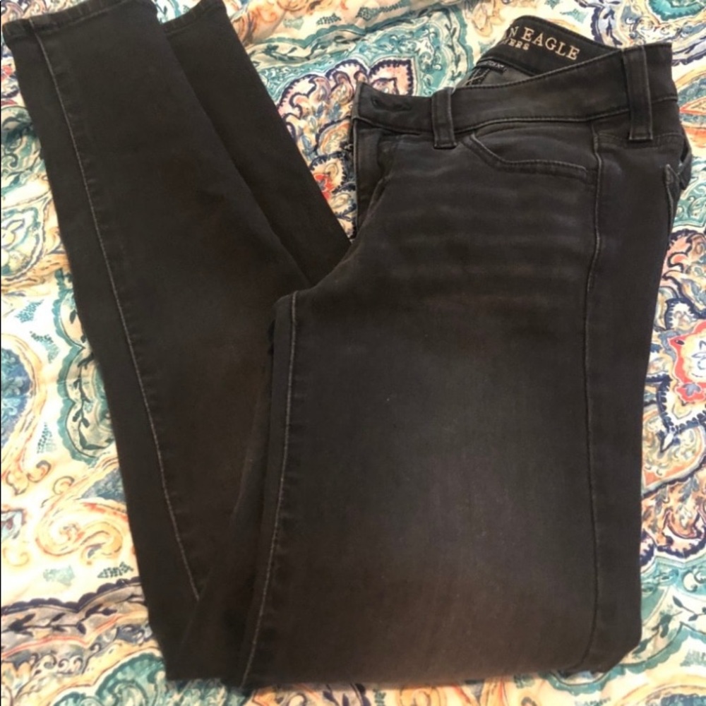 Black skinnies